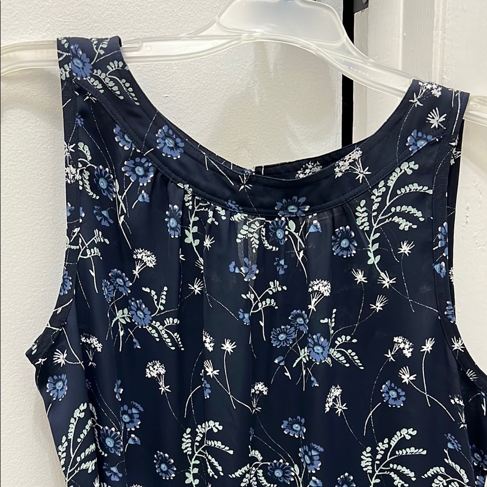 LOFT - Floral Sleeveless Blouse - Size Small